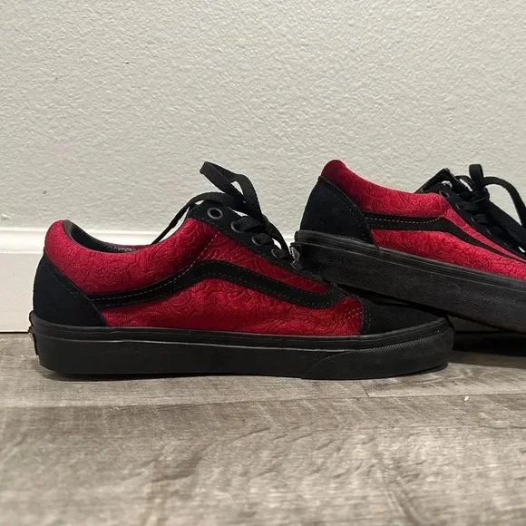Velvet vans - Picture 2 of 2
